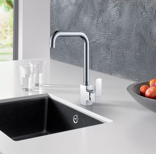 Saudi Ceramics (180101010152008) CUBIST WALL SINK MIXER